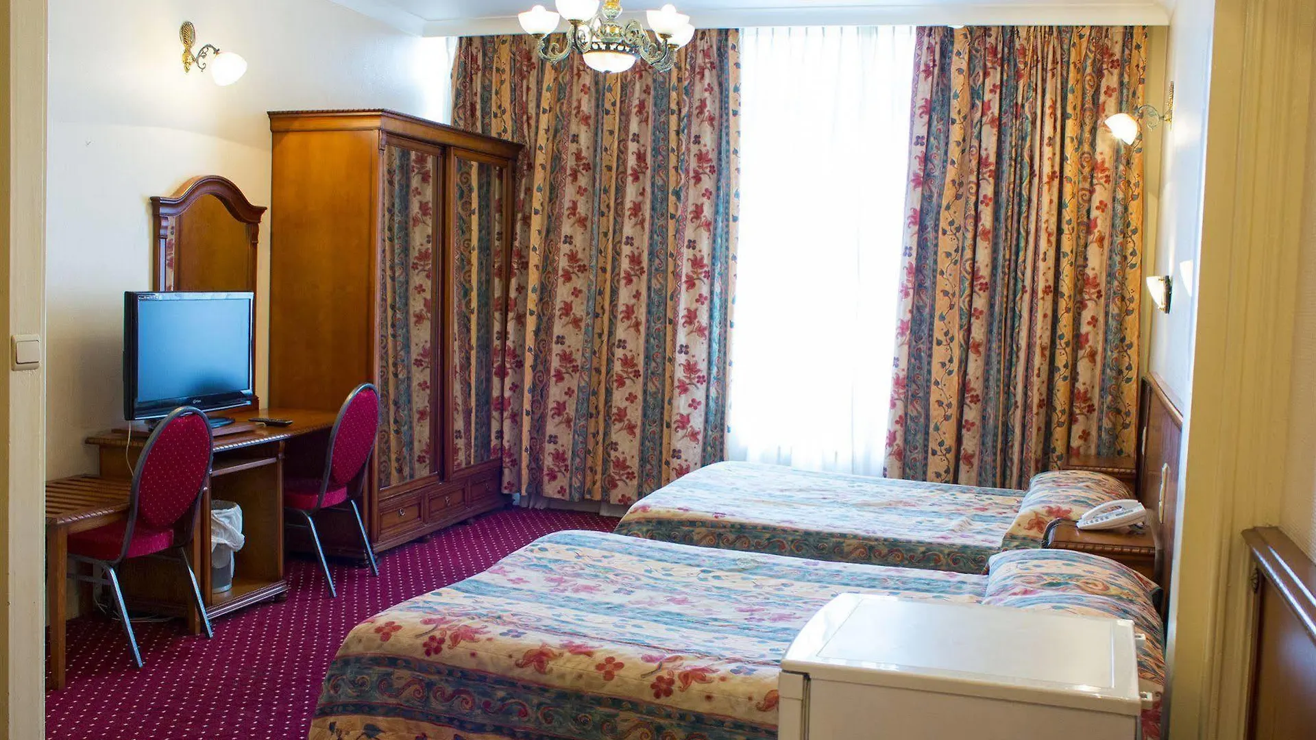 Hotel Continental Gare du Midi Saint-Gilles